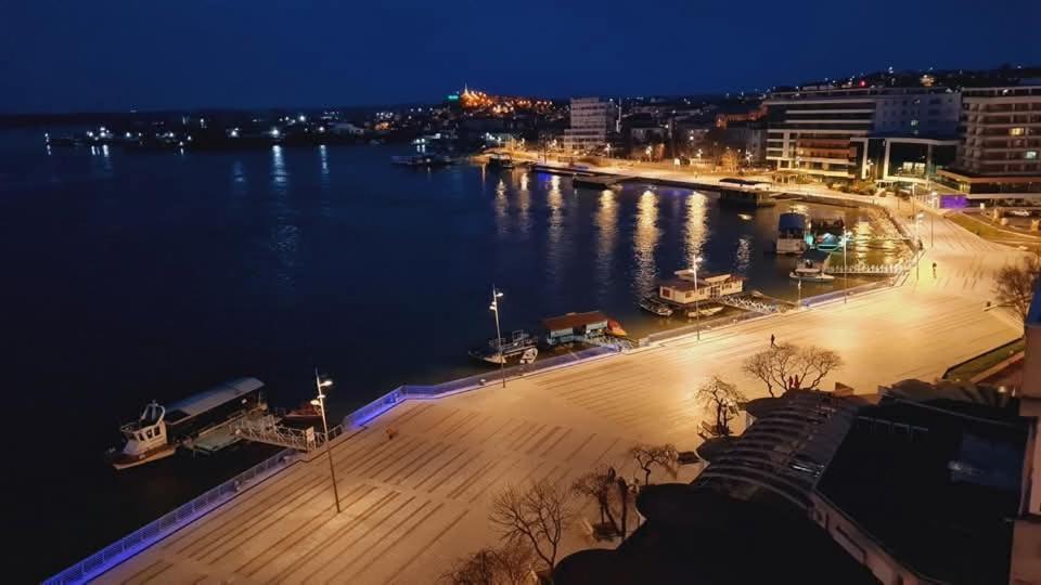 Diana Sunshine Apartment Tulcsa Kültér fotó